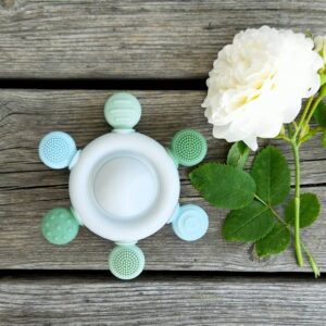 Summerville organic - Wholesale Handheld Rattle - Baby - Baby Silicone Rattle & Teething Toy Carousel Green1